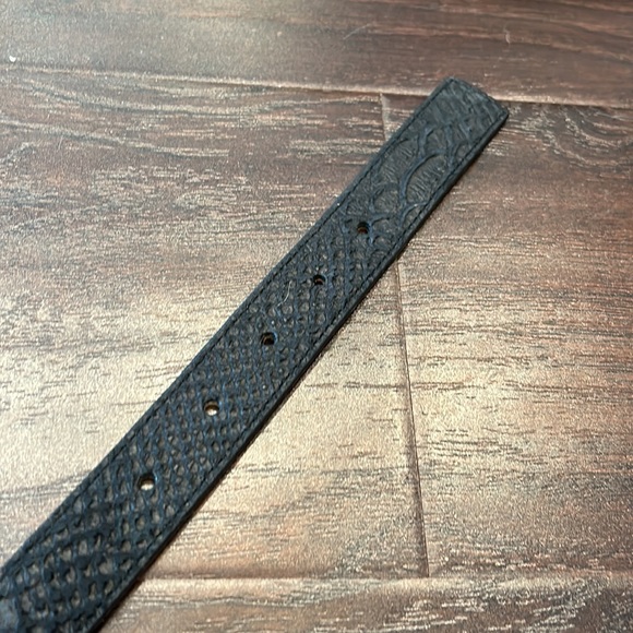 Stylish black accent belt-never worn - Picture 2 of 6